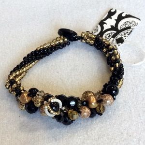 FINAL SALE PRICE CL Designs Blk/Gld Twist Embellished Bracelet